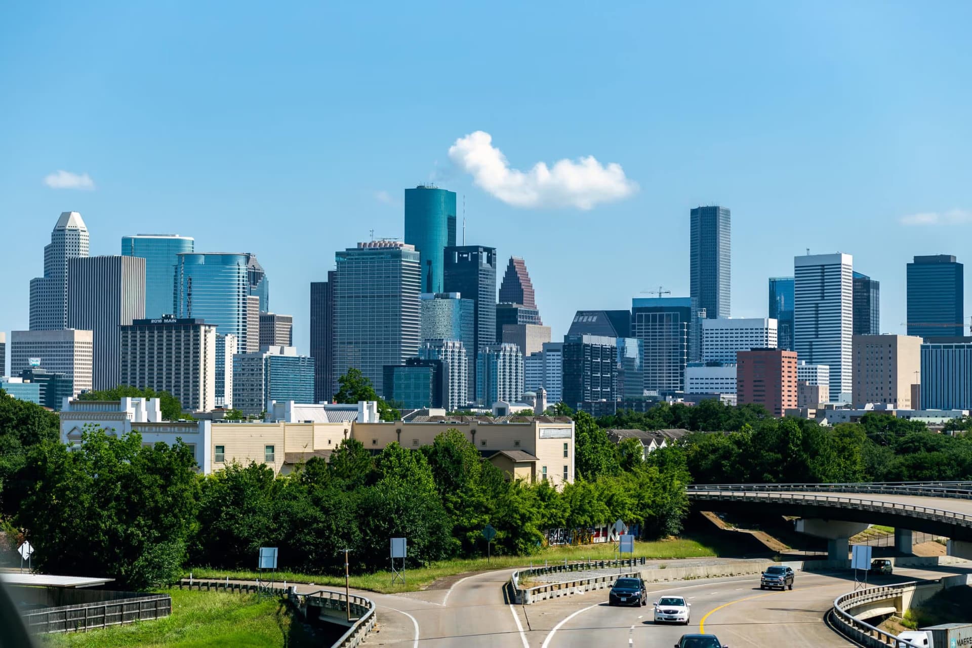 Furnished apartment guide to Houston, TX by Hyatus