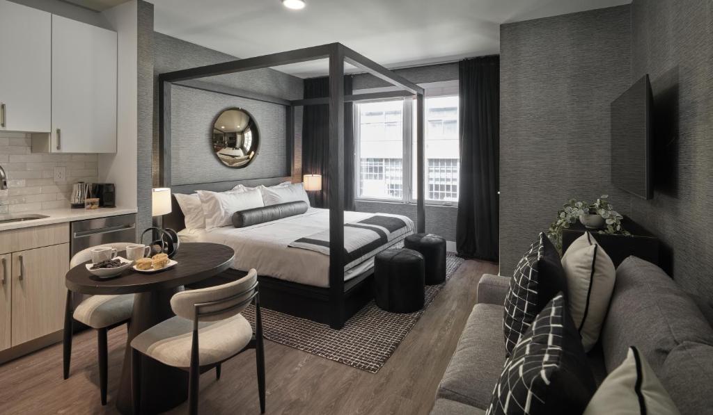 Hyatus luxury studio apartment in Center City Philadelphia