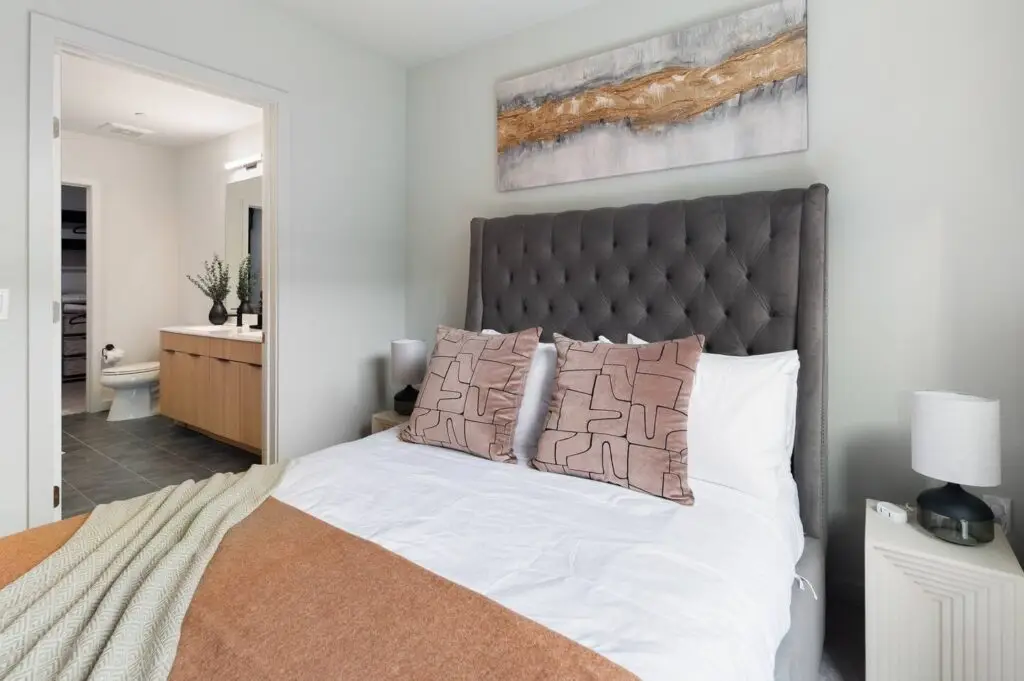 Fully furnished apartment in Stamford