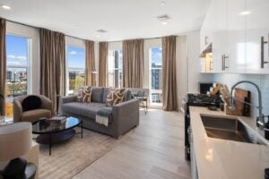 airbnb booking vrbo expedia Hyatus lodging stays furnished apartments city crossing new haven