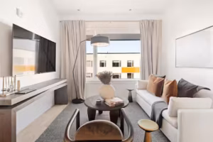 Maxwell Airbnb STR Everett Boston Booking Furnished Apartment